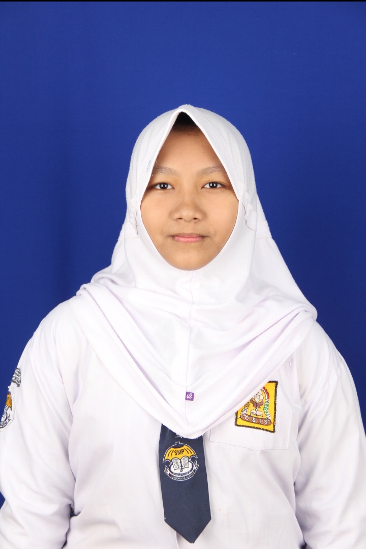 NAILA SAFIRA FADLI